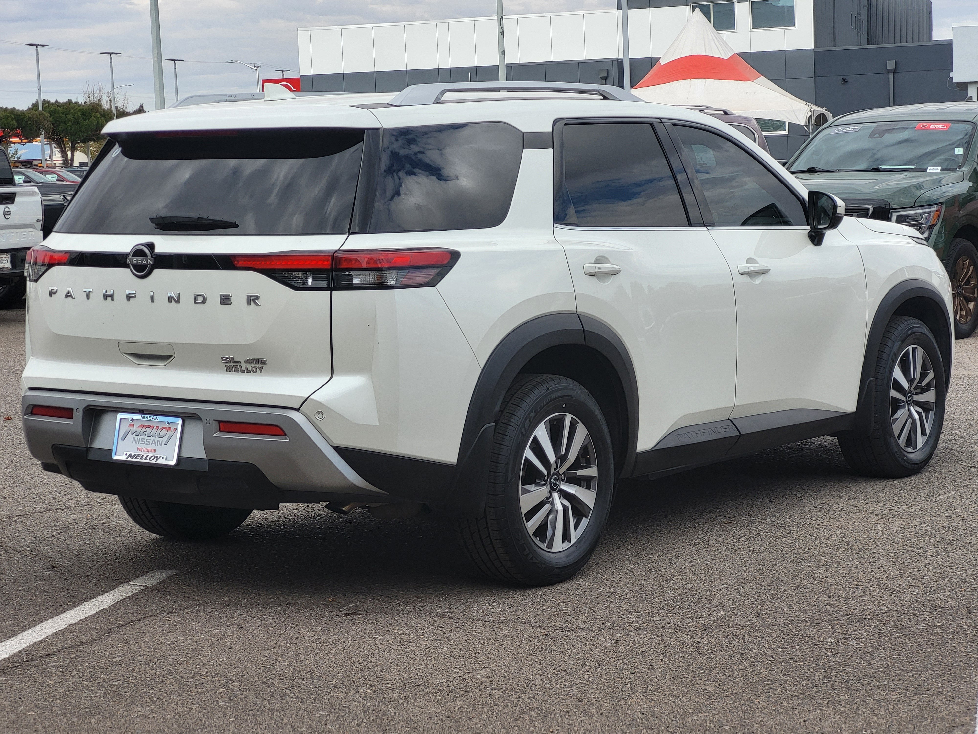 Certified 2023 Nissan Pathfinder SL AWD/4WD image 5
