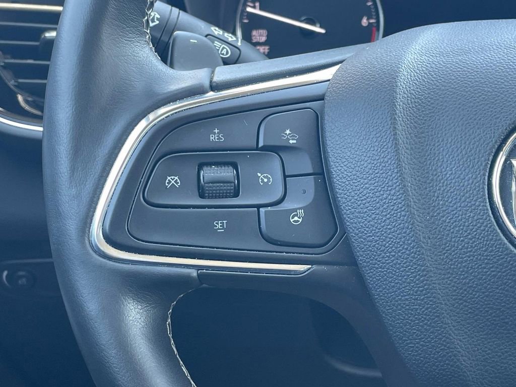 Used 2023 Buick Envision Avenir image 30