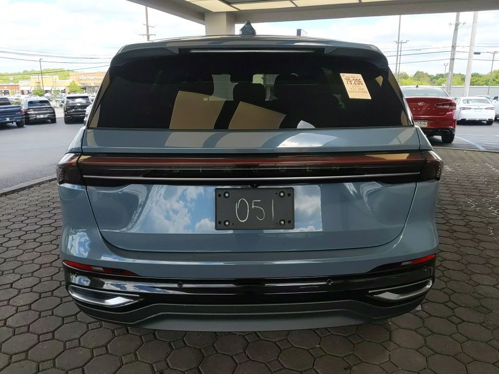 Certified 2025 Lincoln Nautilus Premier AWD/4WD image 7
