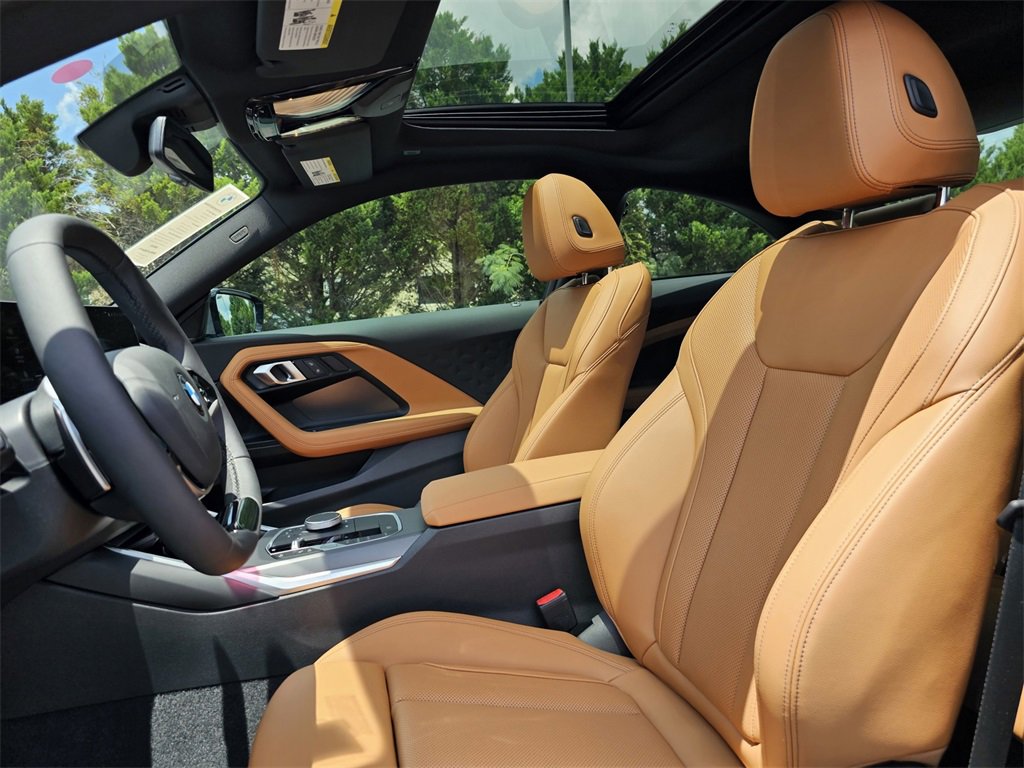 Used 2025 BMW 230i xDrive Coupe w/ Convenience Package image 14