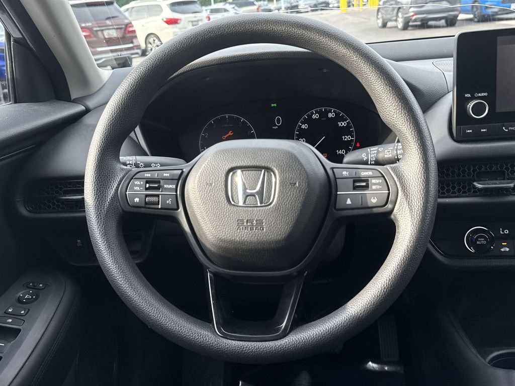Used 2023 Honda HR-V LX image 11