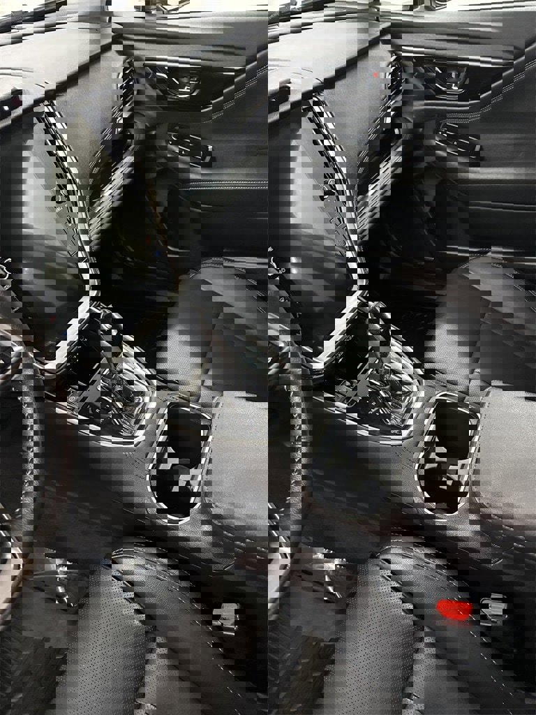 Used 2023 Subaru Outback Limited image 18