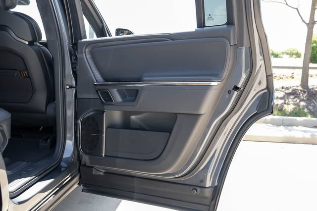 Used 2023 Rivian R1S Adventure AWD/4WD image 53