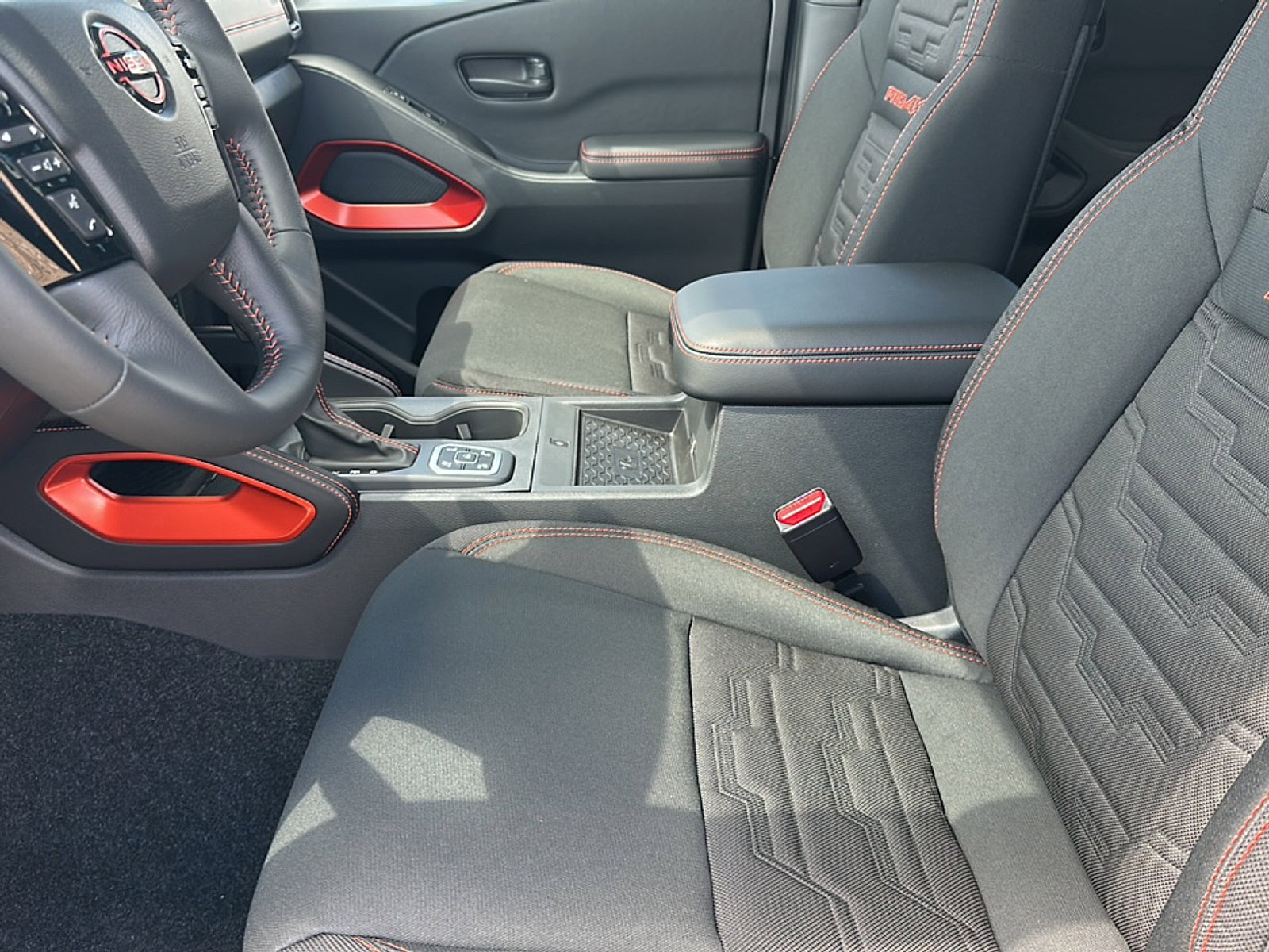 New 2026 Nissan Frontier PRO-4X w/ Pro-4x Convenience Package image 10