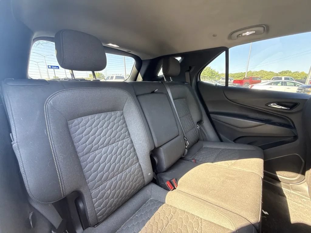 Used 2020 Chevrolet Equinox LT FWD image 11