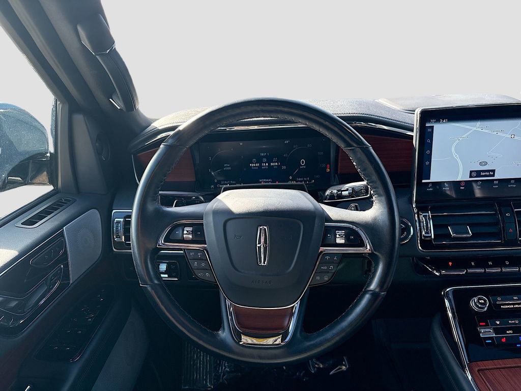 Used 2023 Lincoln Navigator L Reserve image 24