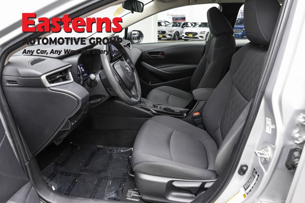 Used 2022 Toyota Corolla LE FWD image 13