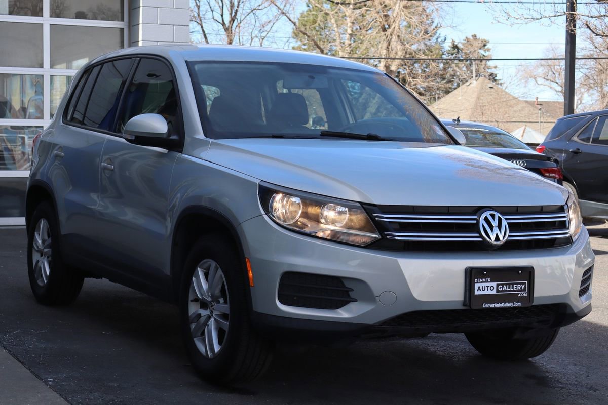 Used 2012 Volkswagen Tiguan S image 7
