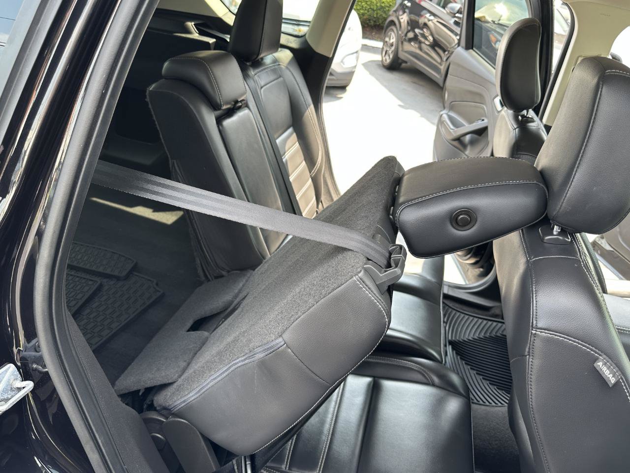 Used 2019 Ford Escape SEL AWD/4WD image 43
