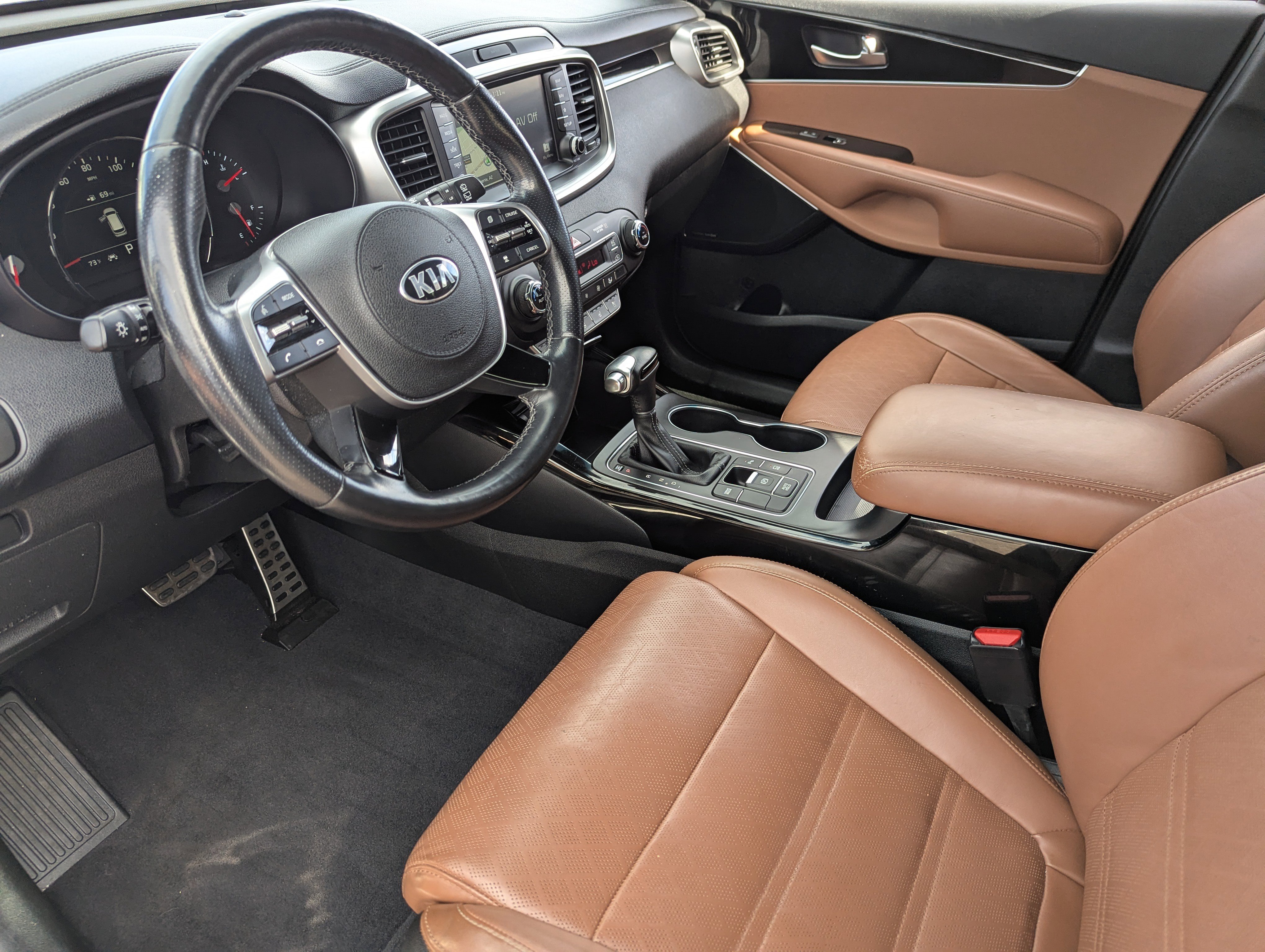 Used 2019 Kia Sorento SX image 24