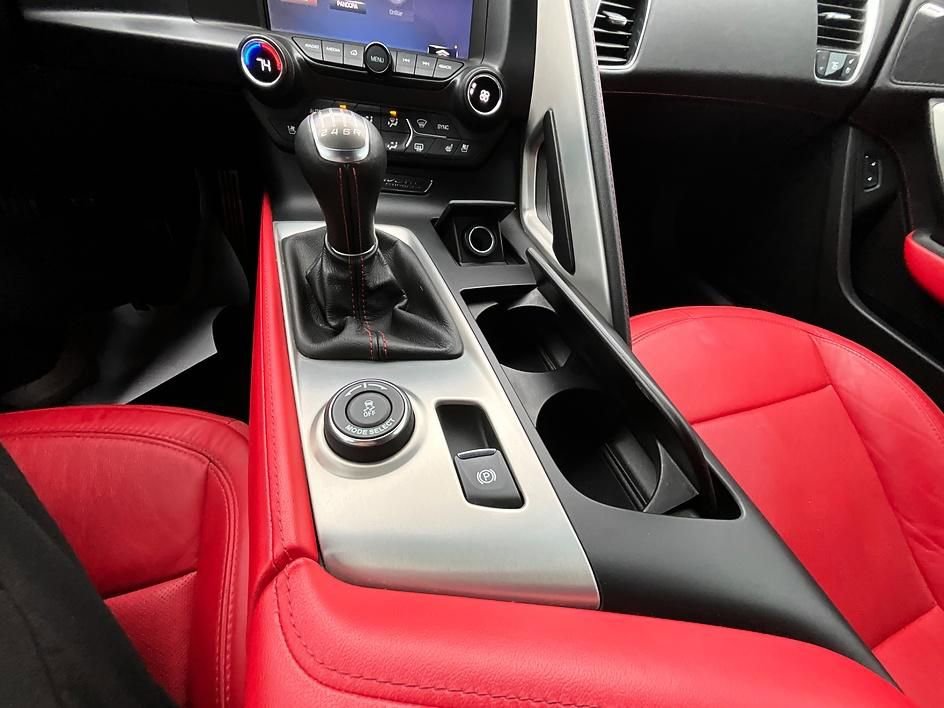 Used 2014 Chevrolet Corvette Stingray Coupe w/ 2LT Preferred Equipment Group image 28