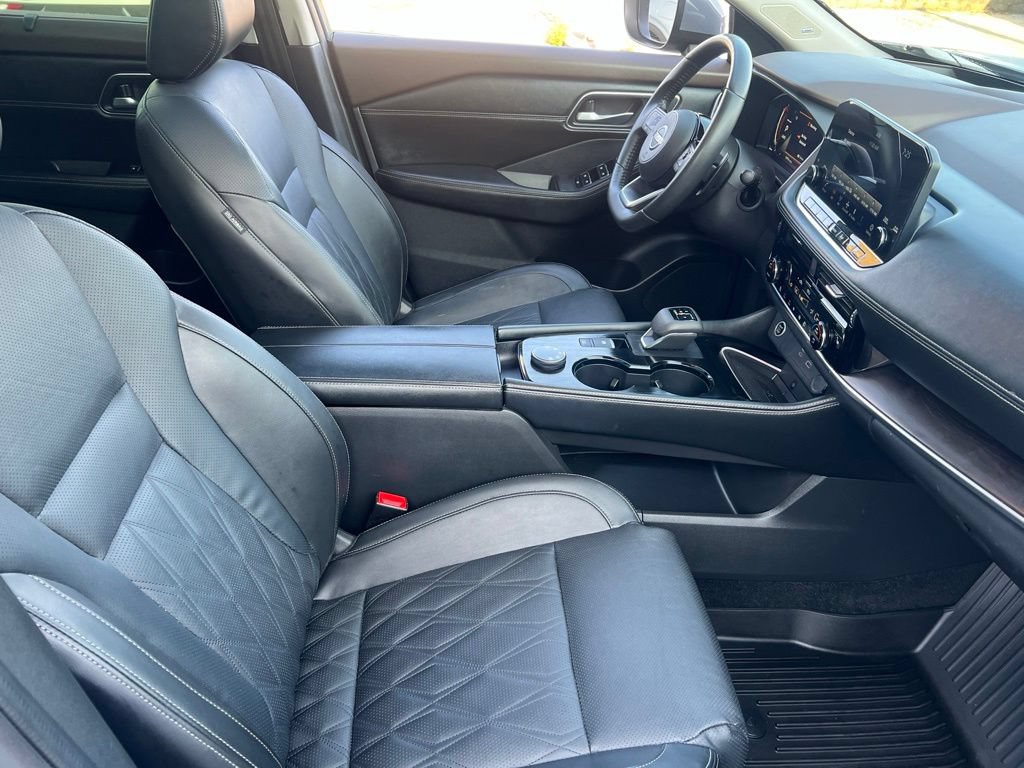 Certified 2023 Nissan Rogue Platinum w/ Platinum Premium Package AWD/4WD image 22