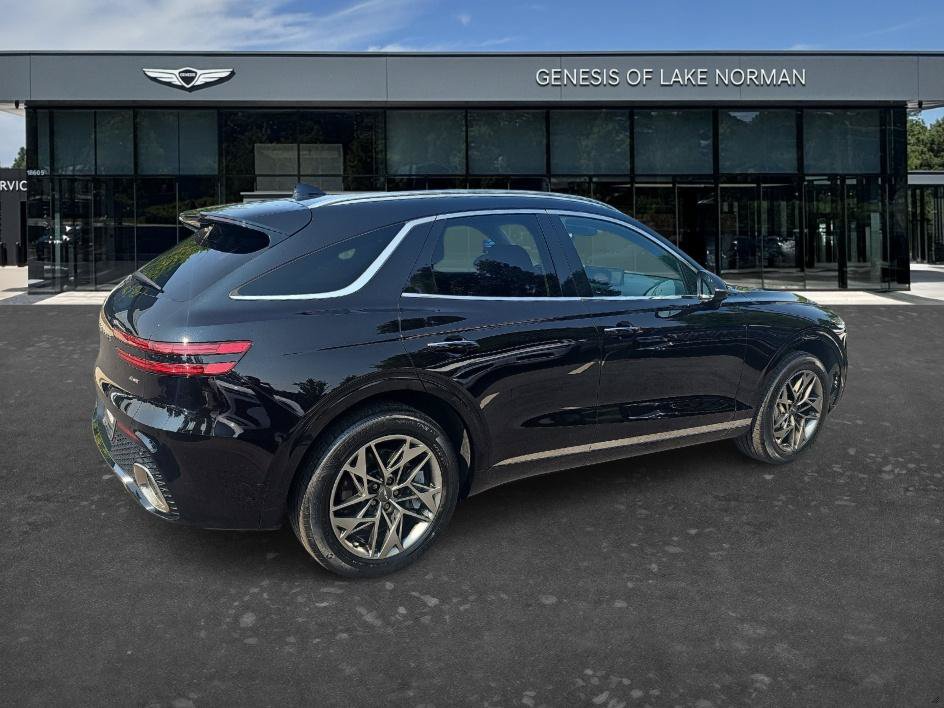 Used 2024 Genesis GV70 2.5T w/ Select Package AWD/4WD image 5