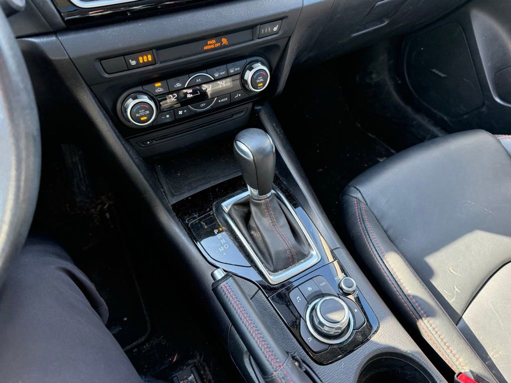Used 2016 MAZDA MAZDA3 i Grand Touring image 11
