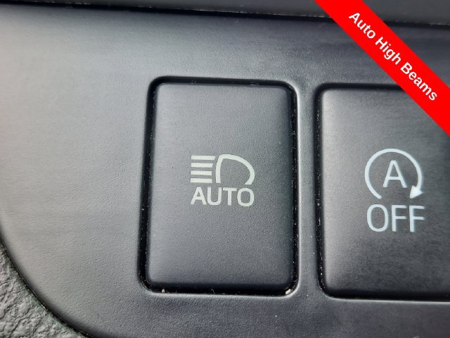 Used 2017 Toyota Highlander Limited AWD/4WD image 24