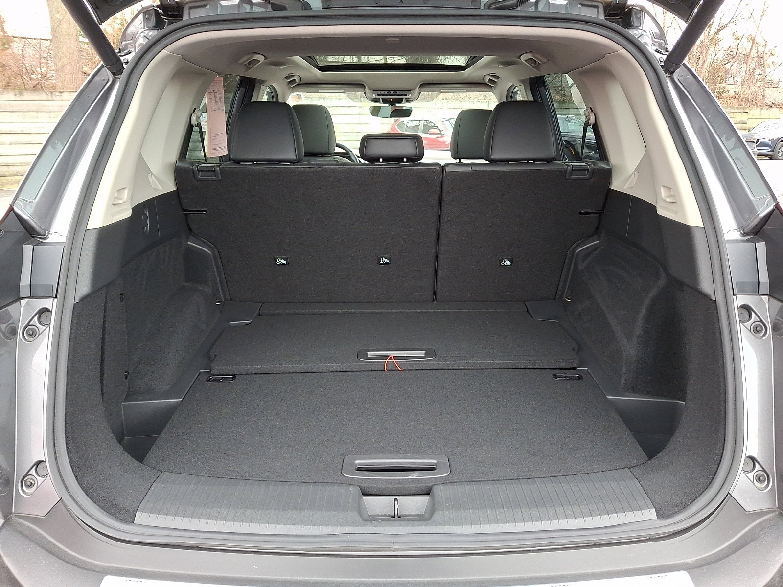 Used 2023 Nissan Rogue SL w/ SL Premium Package image 20