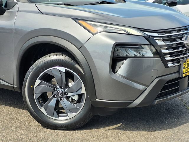 Certified 2024 Nissan Rogue SV image 9