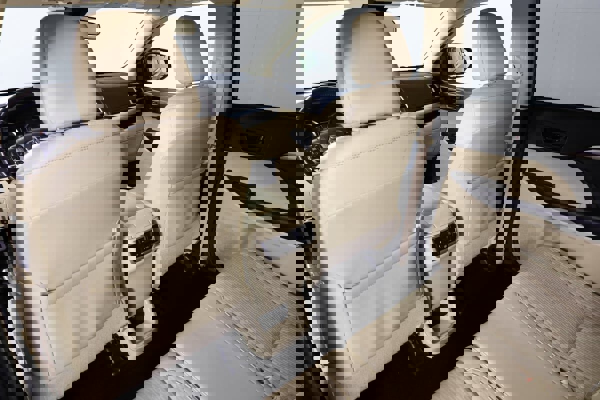 Used 2017 Toyota Highlander Plus image 50