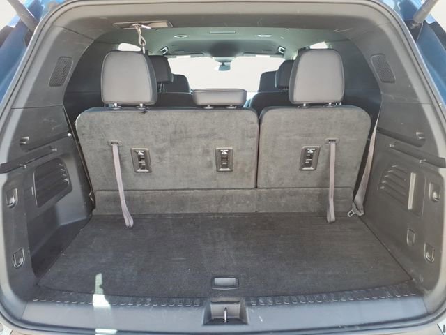 Used 2025 Chevrolet Traverse LT image 28