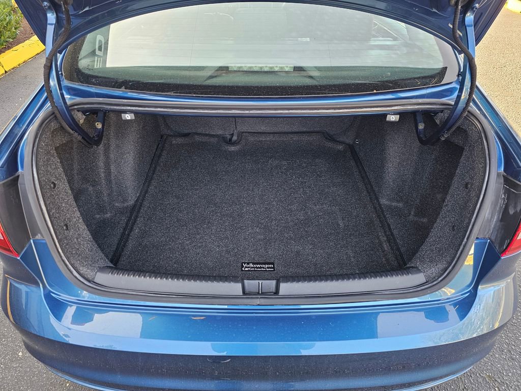 Used 2017 Volkswagen Jetta SEL image 13