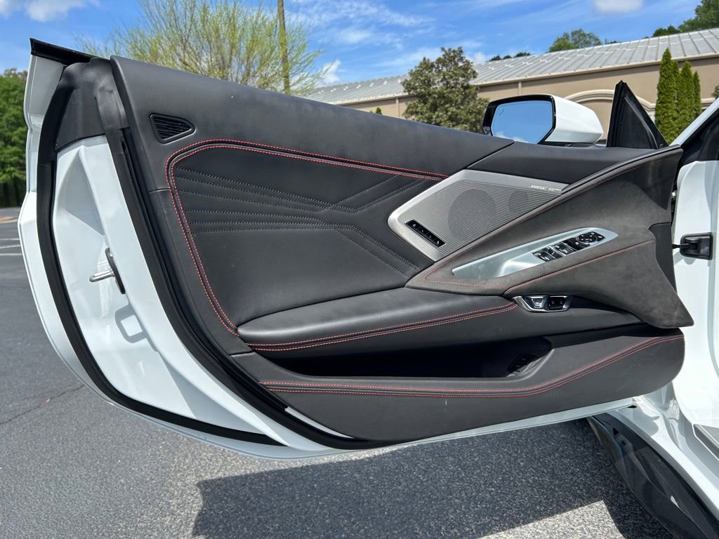 Used 2025 Chevrolet Corvette Z06 RWD image 64
