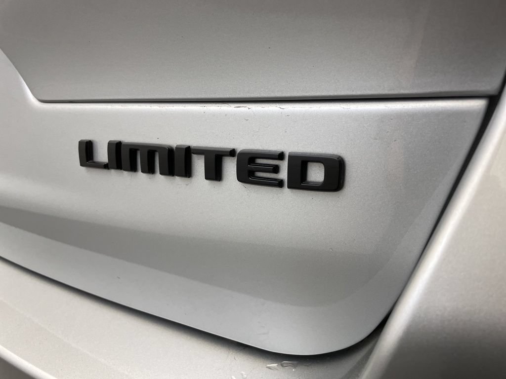 New 2025 Jeep Grand Cherokee L Limited w/ Luxury Tech Group II AWD/4WD image 5