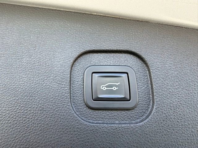 Used 2016 Chevrolet Equinox LT w/ Convenience Package image 32