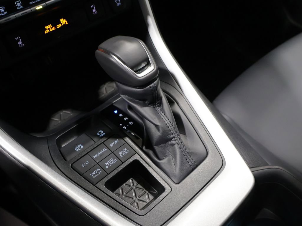 Used 2025 Toyota RAV4 XLE Premium w/ Weather Package image 31