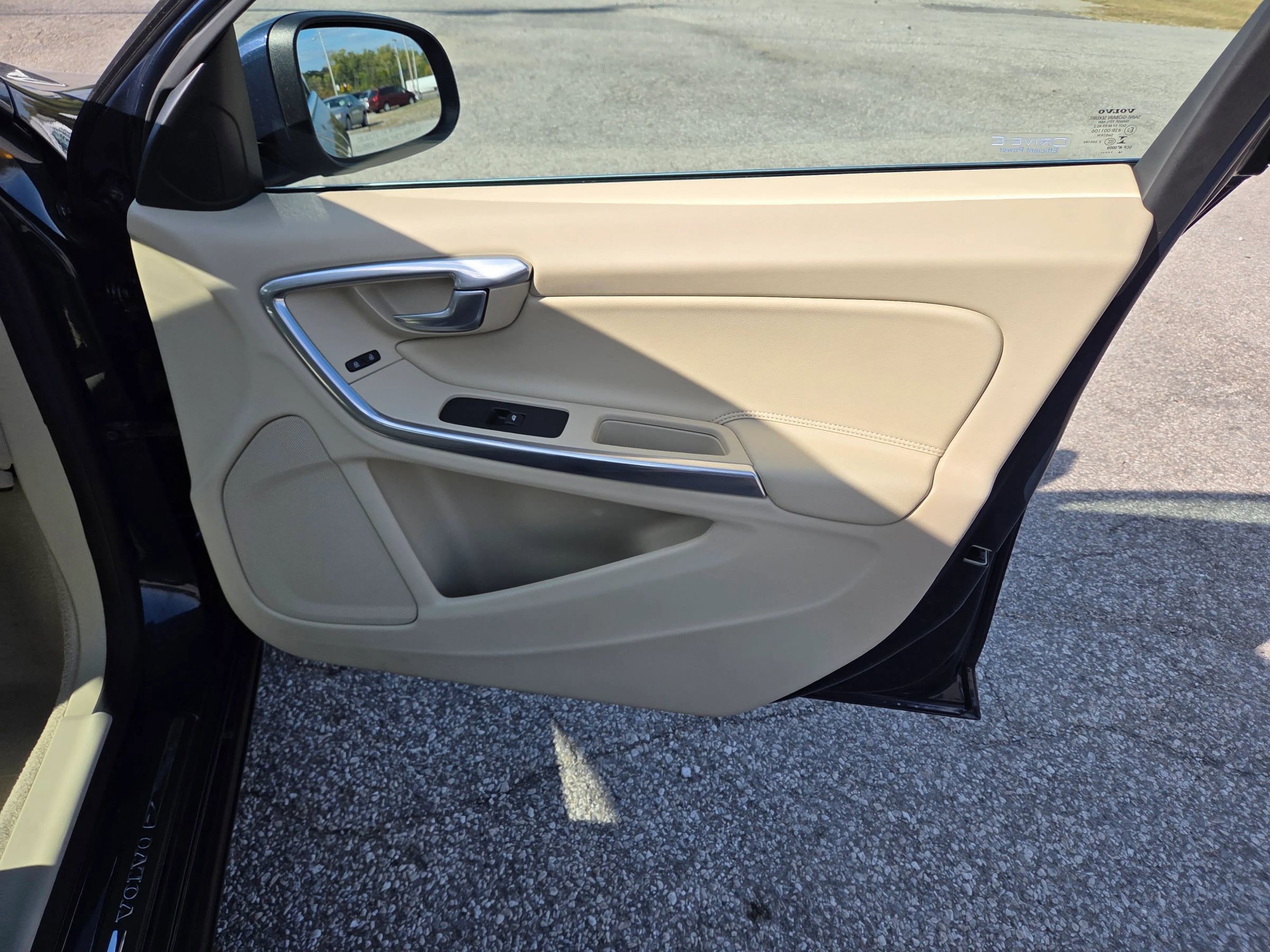 Used 2015 Volvo S60 T5 Premier image 22