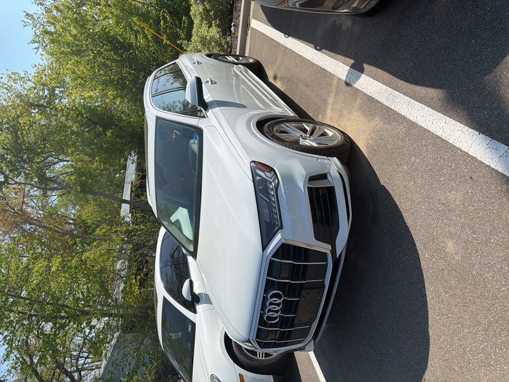 Used 2021 Audi Q7 3.0T Prestige AWD/4WD image 2
