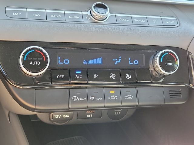 Certified 2025 Hyundai Elantra SEL image 10