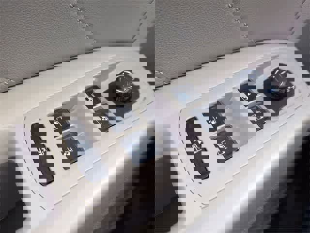 Used 2022 Volkswagen Atlas SE image 37