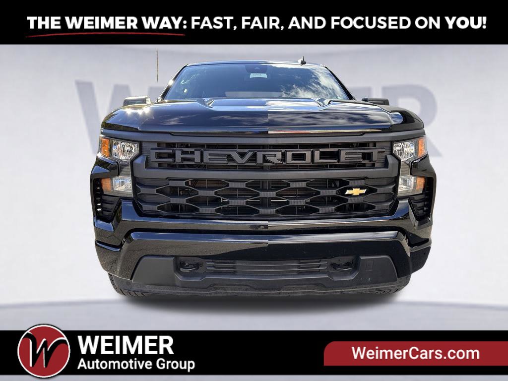 Used 2025 Chevrolet Silverado 1500 Custom AWD/4WD image 2