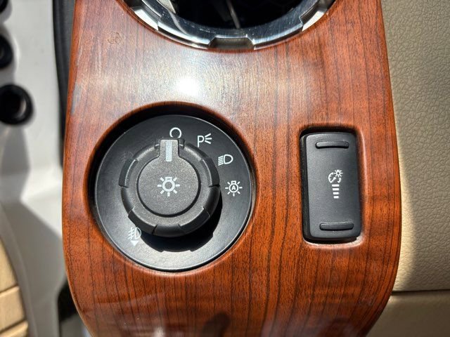 Used 2015 Ford F250 King Ranch w/ FX4 Off-Road Package image 56