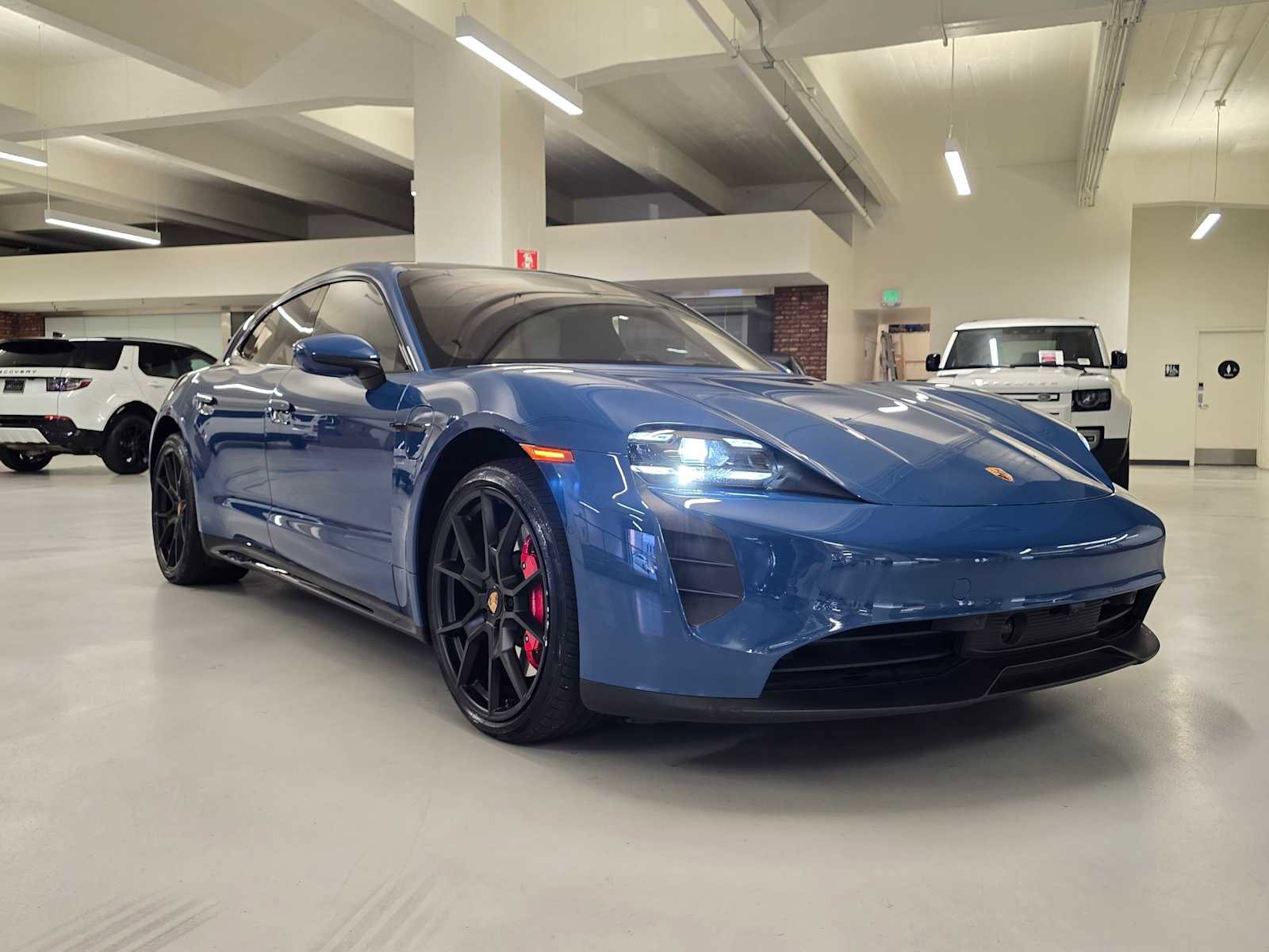 Used 2024 Porsche Taycan GTS image 7