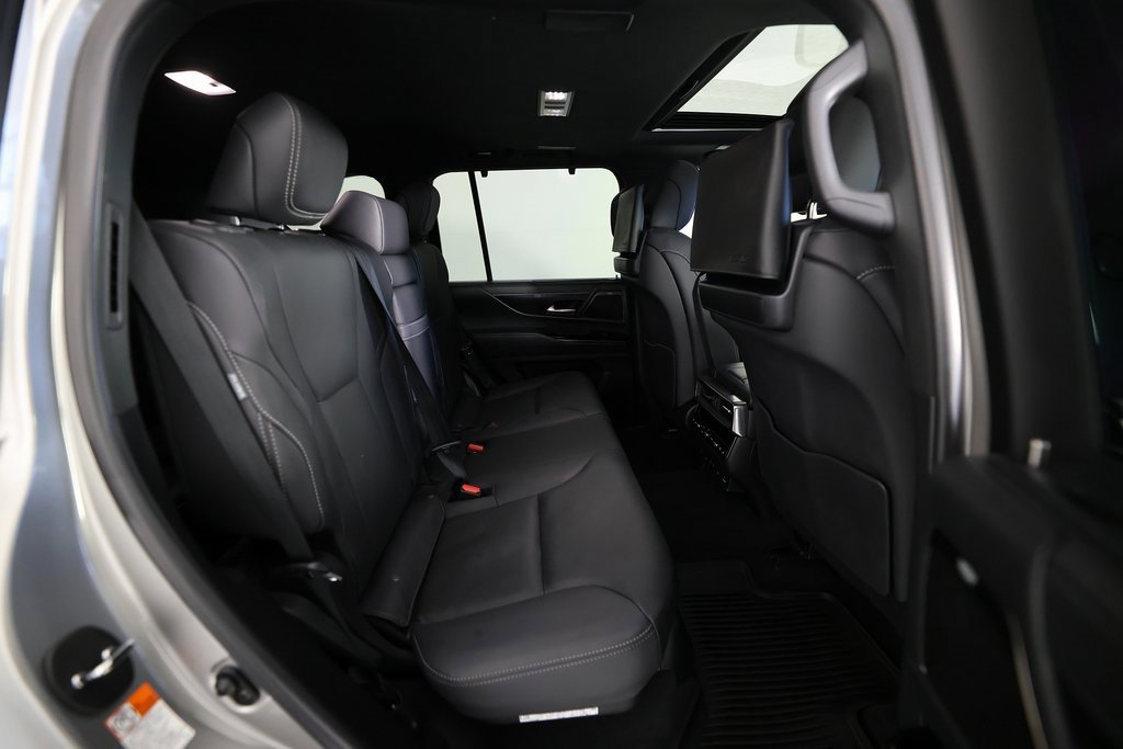 Used 2024 Lexus LX 600 4WD w/ Appearance Package image 11