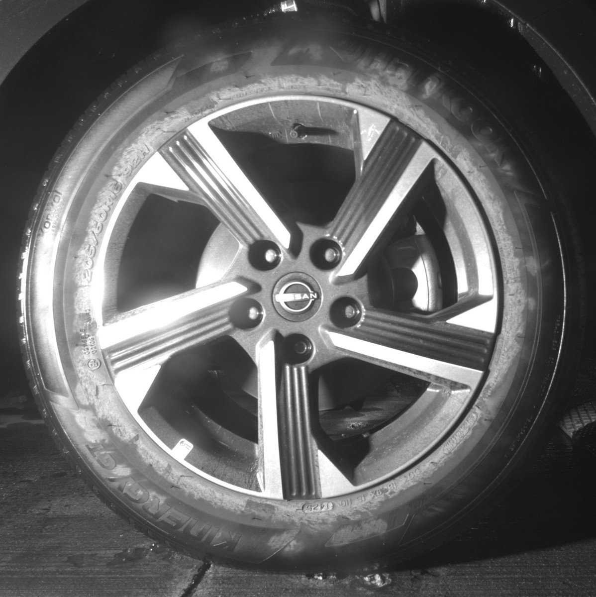 Used 2025 Nissan Sentra SV image 13