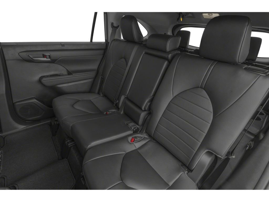 New 2026 Toyota Highlander XLE image 8