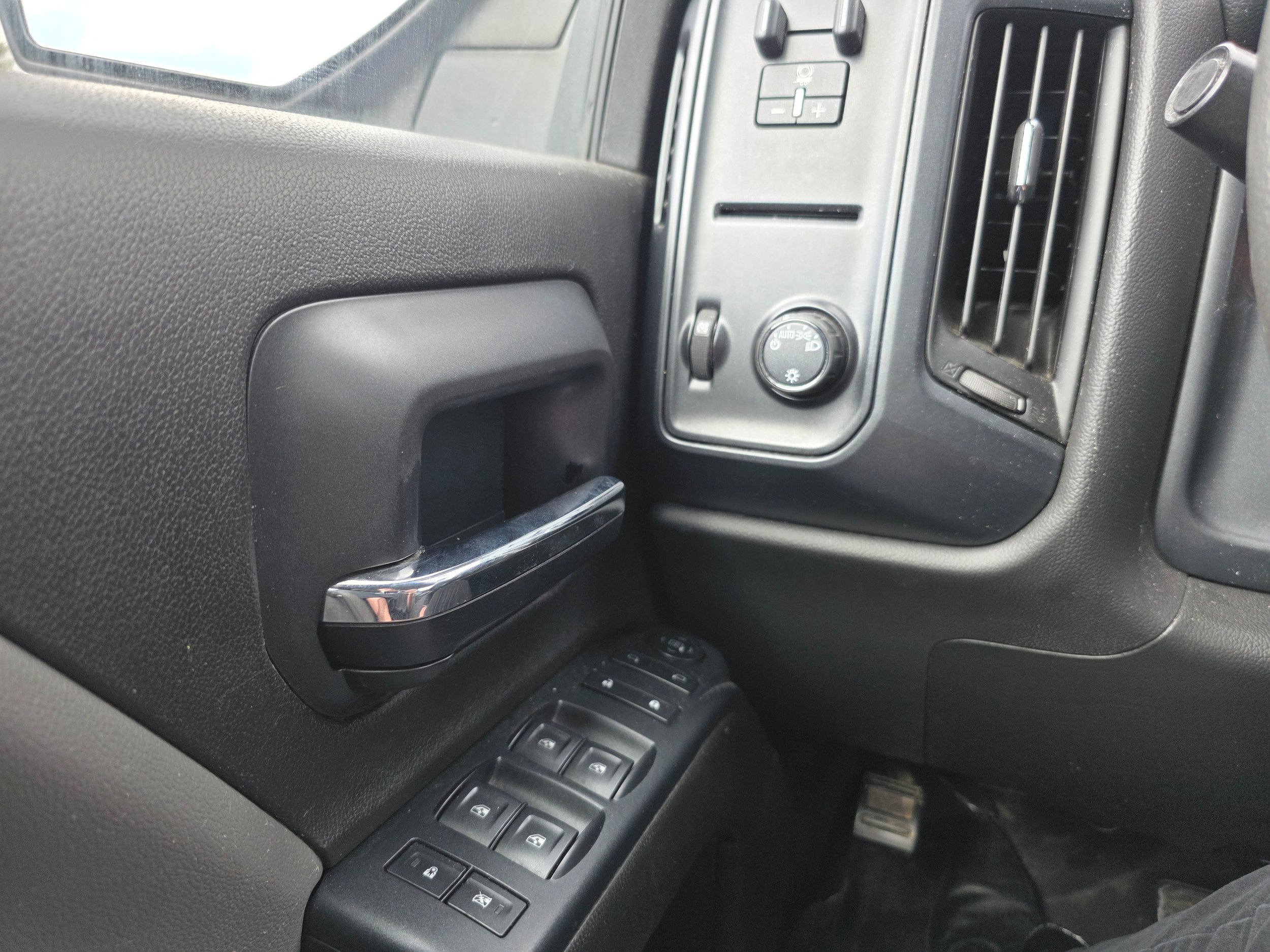 Used 2017 Chevrolet Silverado 1500 LS w/ Trailering Package AWD/4WD image 17