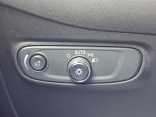 Used 2024 Chevrolet Equinox LT w/ LPO, Floor Liner Package image 18