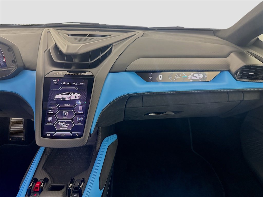 Used 2024 Lamborghini Revuelto image 25