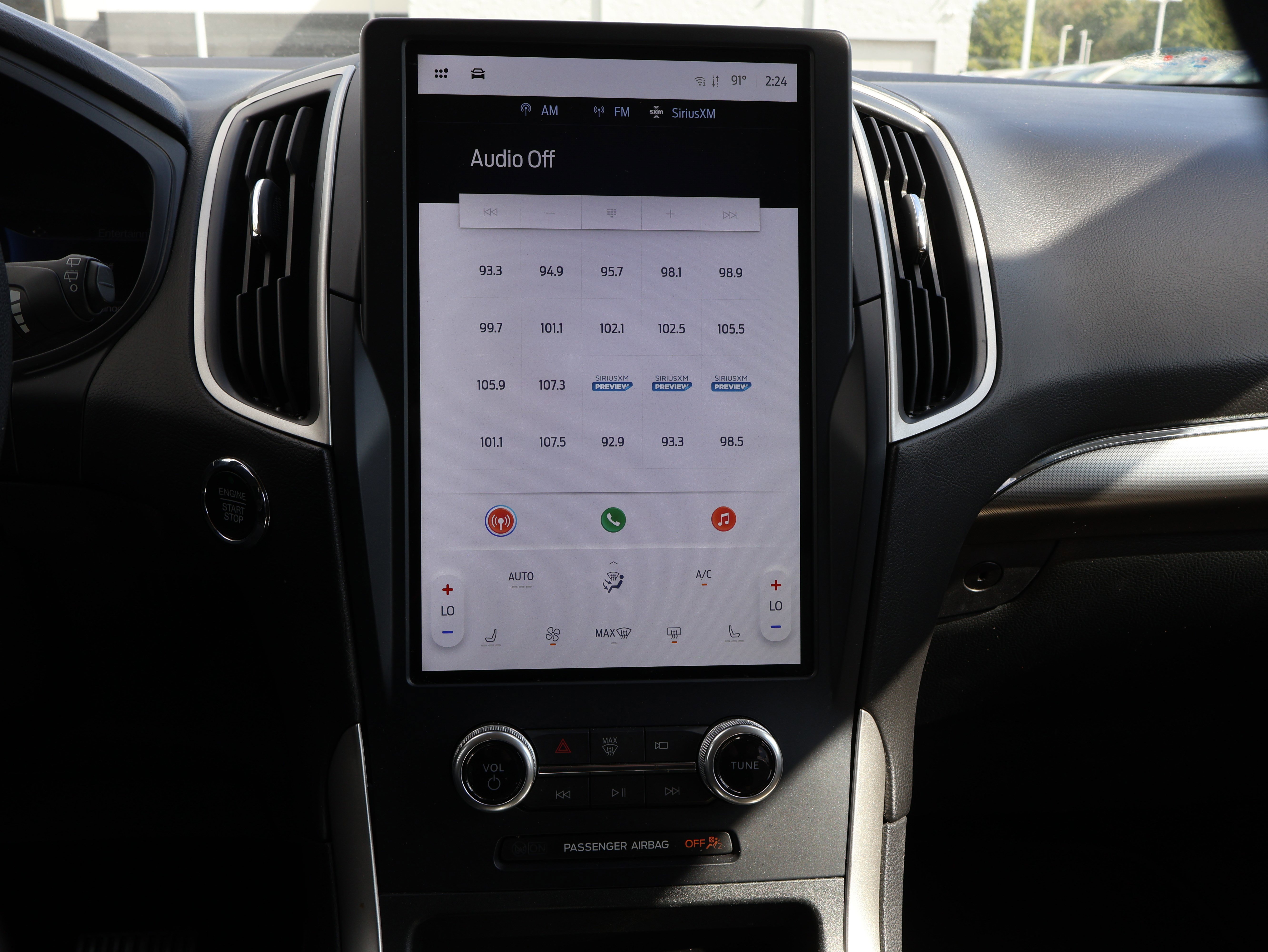 Used 2022 Ford Edge SEL image 25