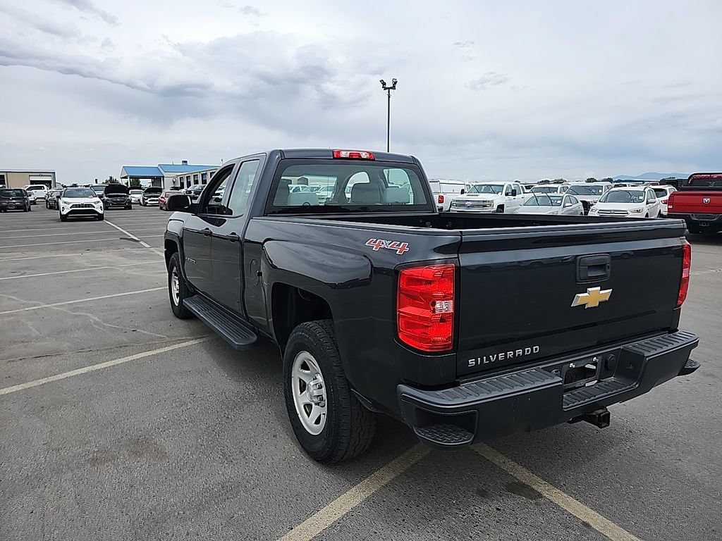 Used 2017 Chevrolet Silverado 1500 W/T w/ Trailering Package AWD/4WD image 6