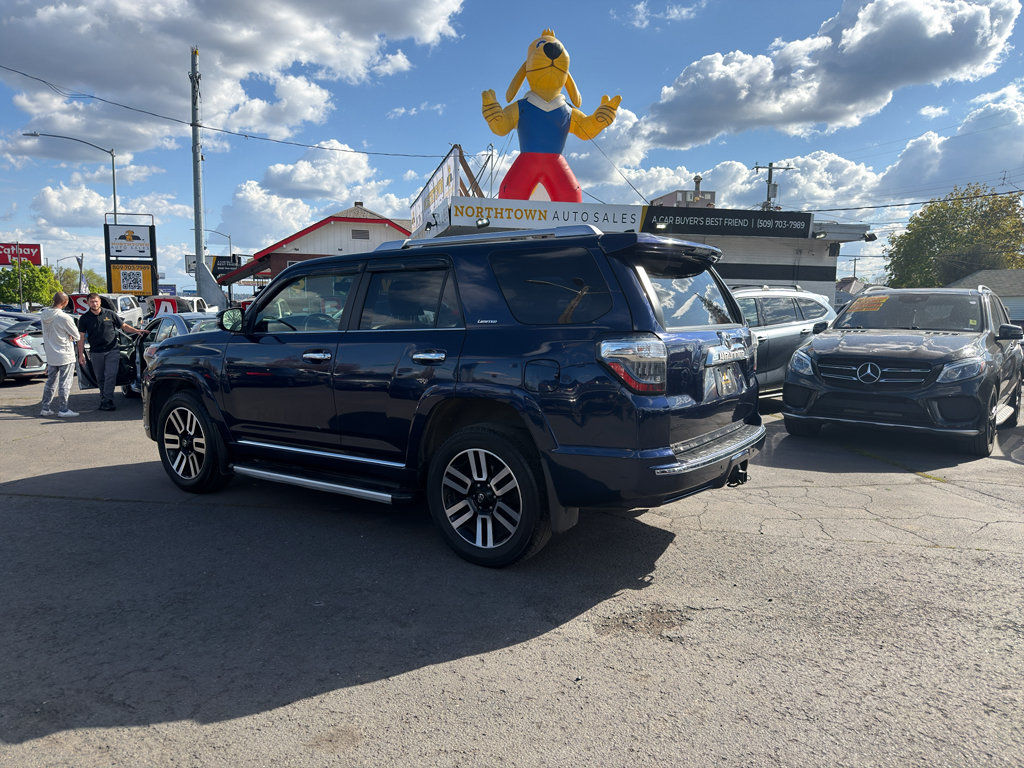 Used 2017 Toyota 4Runner Limited AWD/4WD image 4