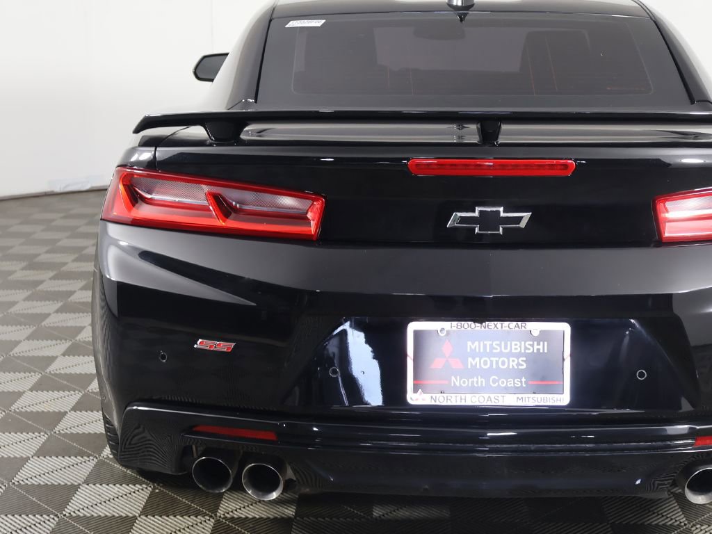 Used 2017 Chevrolet Camaro SS RWD image 17