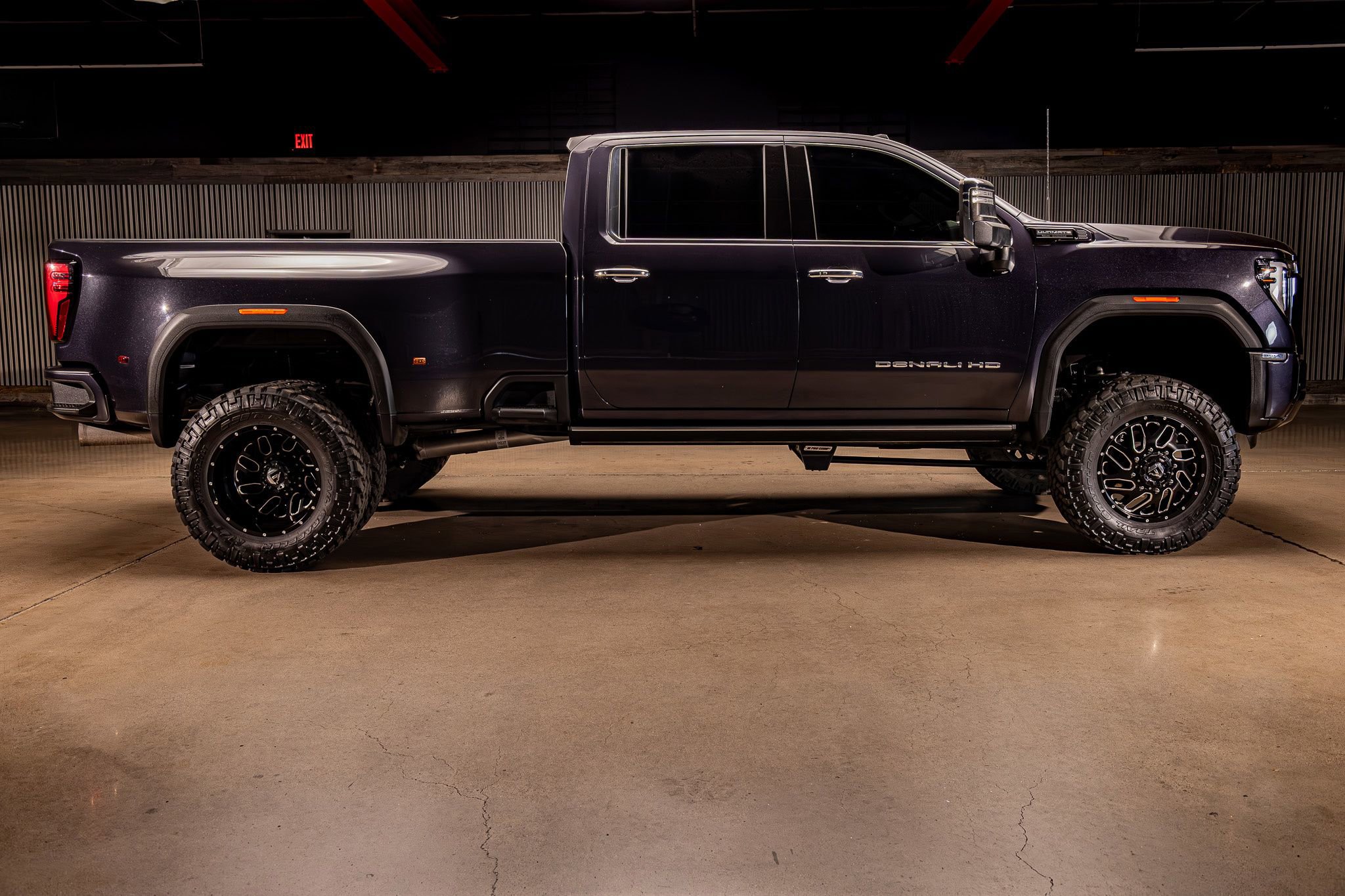 Used 2024 GMC Sierra 3500 Denali Ultimate image 10