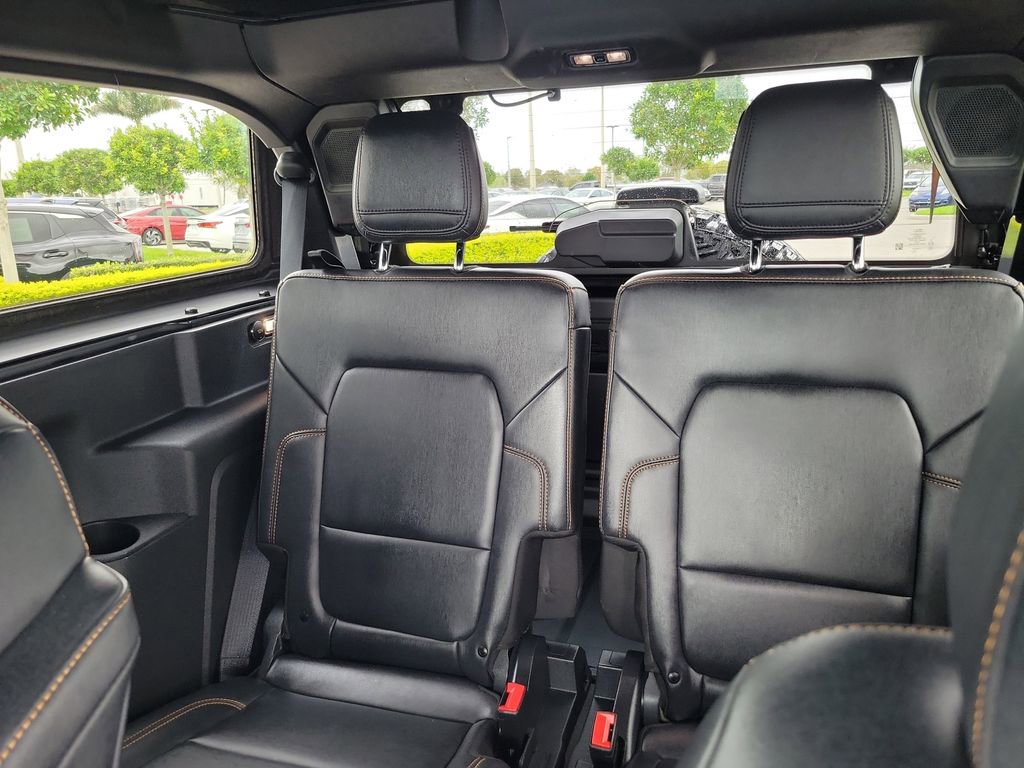 Used 2022 Ford Bronco Badlands image 16