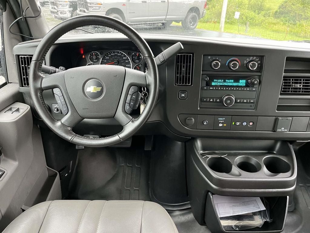 Used 2021 Chevrolet Express 2500 LS w/ Driver Convenience Package RWD image 10