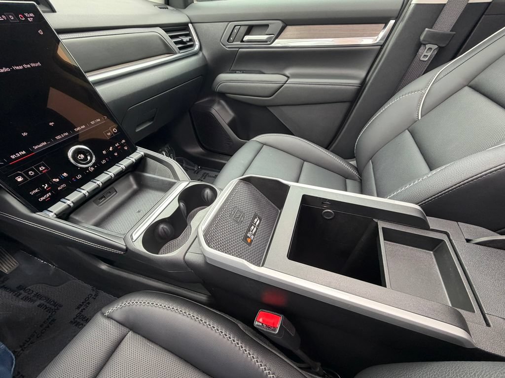 Used 2026 GMC Terrain Denali AWD/4WD image 19