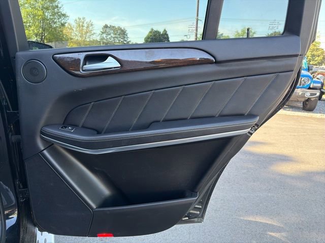 Used 2014 Mercedes-Benz GL 350 BlueTEC 4MATIC image 12